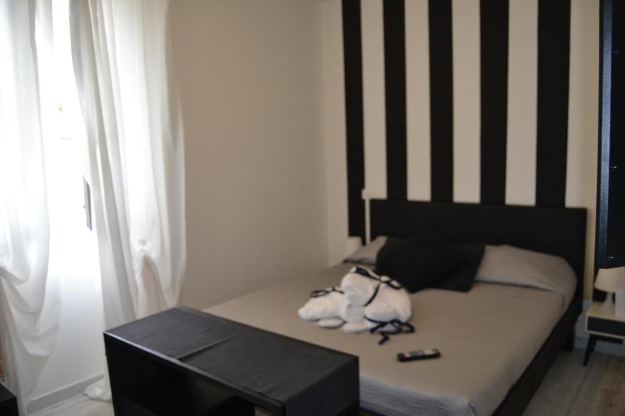 Hotel Butterfly Torre del Lago Puccini Extérieur photo