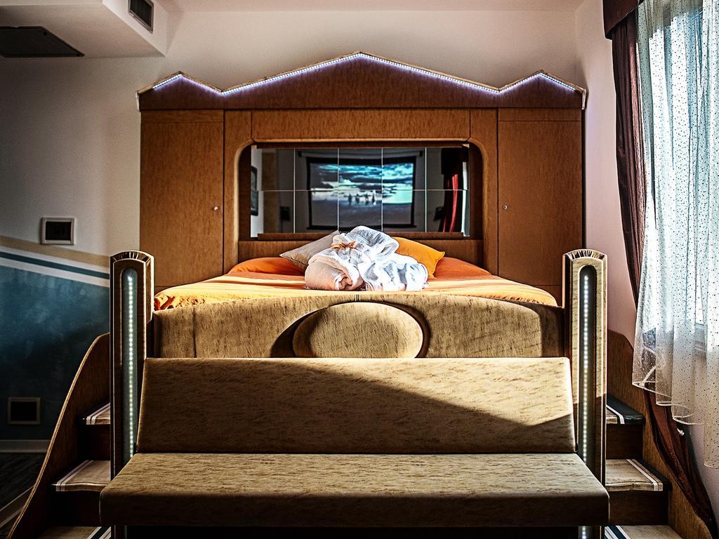 Hotel Butterfly Torre del Lago Puccini Extérieur photo