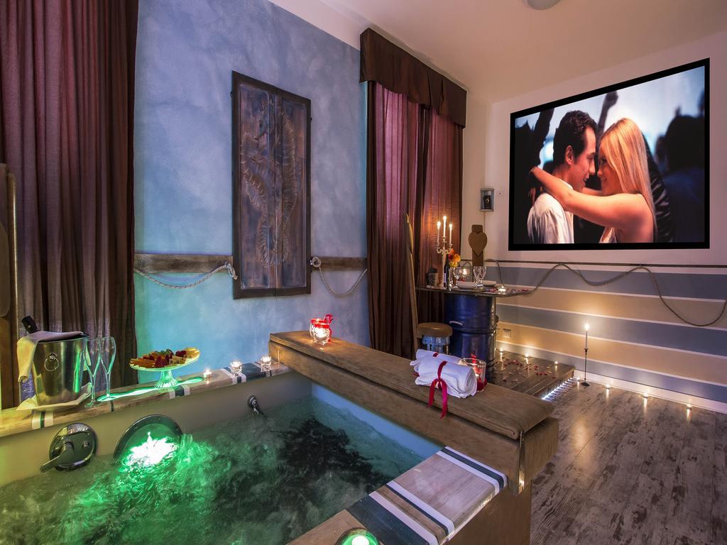 Hotel Butterfly Torre del Lago Puccini Extérieur photo